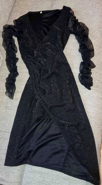 Rochie neagra de ocazie