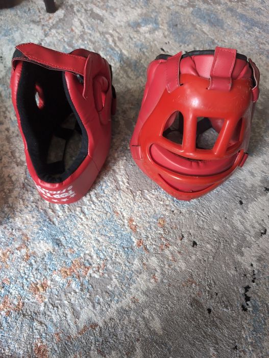 Продам два шлема