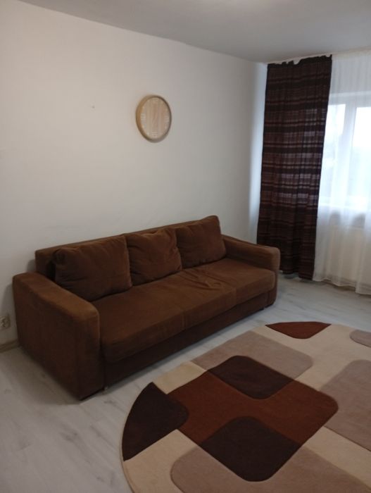 Închiriez apartament  2 camere,Cart: Craiovita
