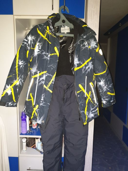 Костюм лыжный на девочку 146см