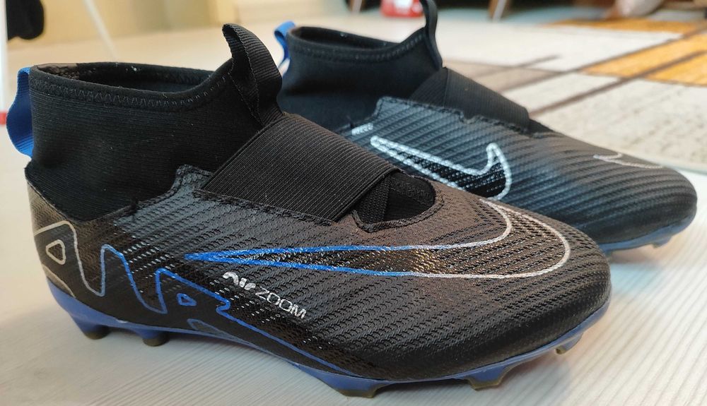 Номер 38 Бутонки, Футболни обувки Nike Pro FG