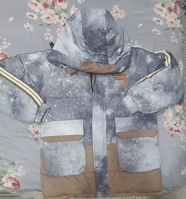 СИДКА!!! Продается Теплая куртка