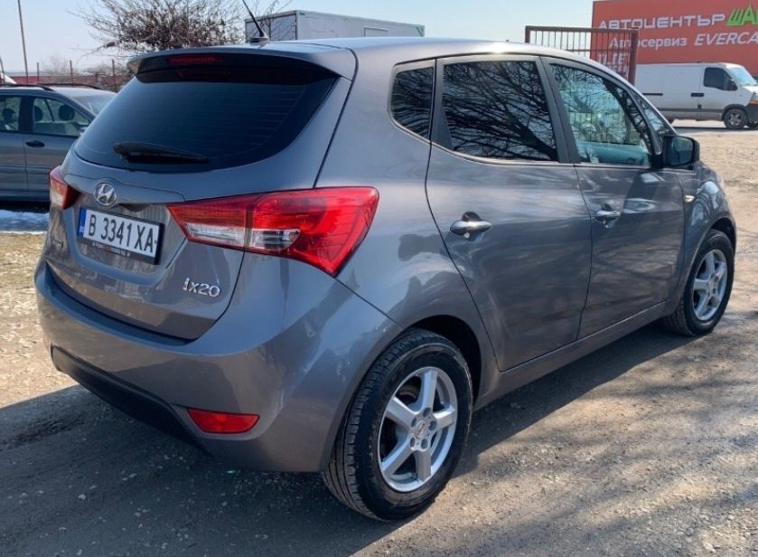 Продавам  Хюндай  ix20