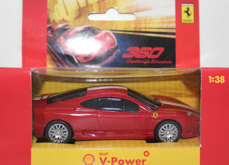 FERRARI колички 1:38