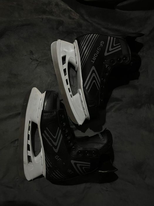 Продам коньки GF-505