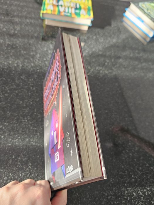 Vând Darth Paper contraataca