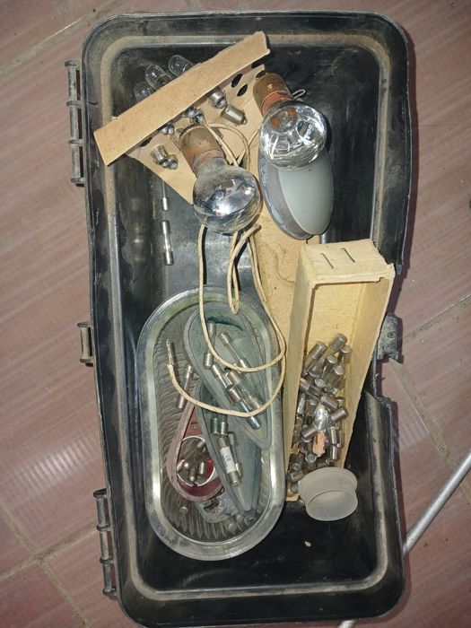 Предохранитель. лампочка