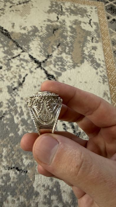 Перстень ручной работы