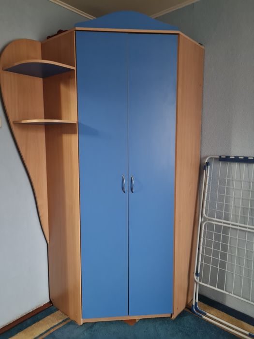 Продам спальный гарнитур