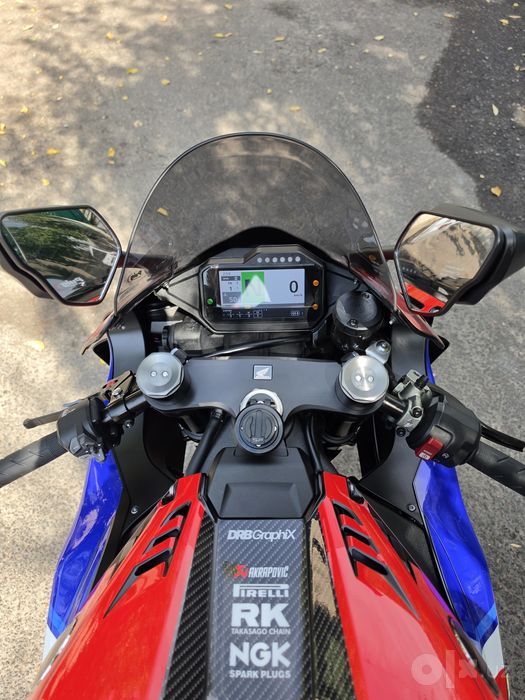 Сотилади Honda cbr1000rr-r fireblade