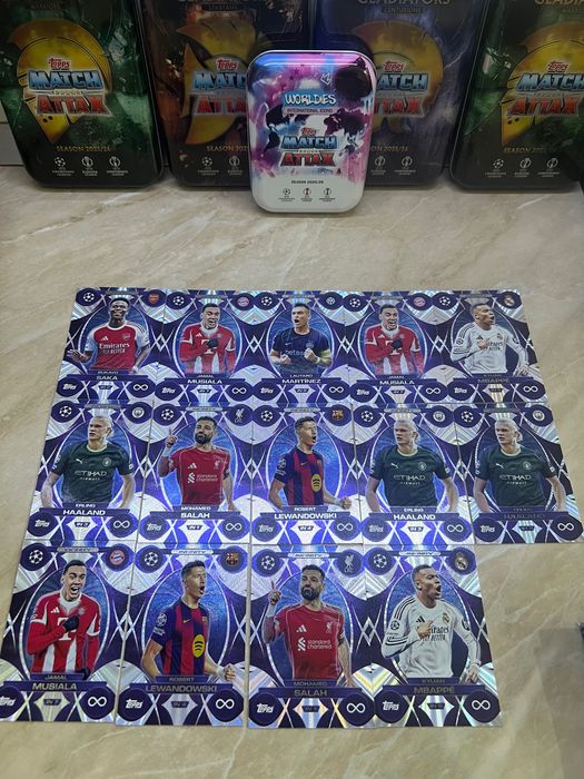 Футболни карти мач аттак Match attax 25/26