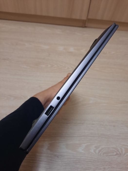 Huawei D14 matebook (ультрабук)