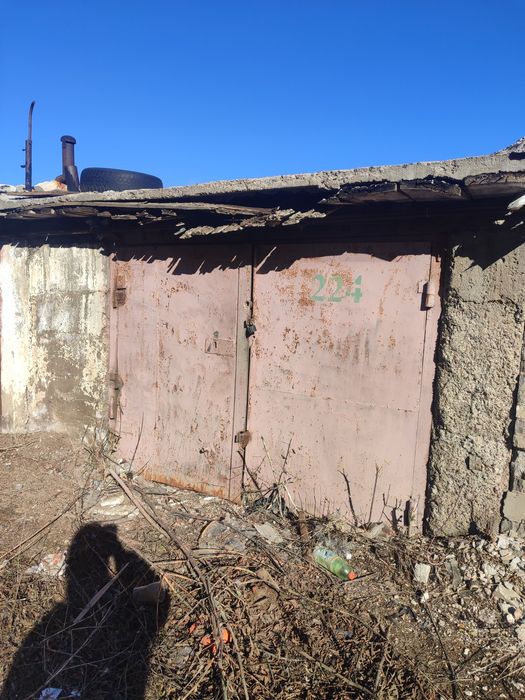 Продаються гаражи на выбор