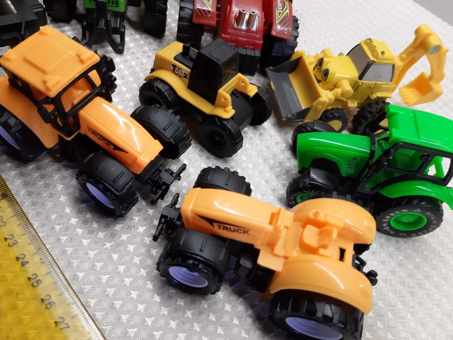 LOT Tractorase pentru diorame