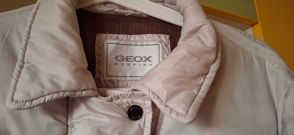 Дамско зимно яке GEOX