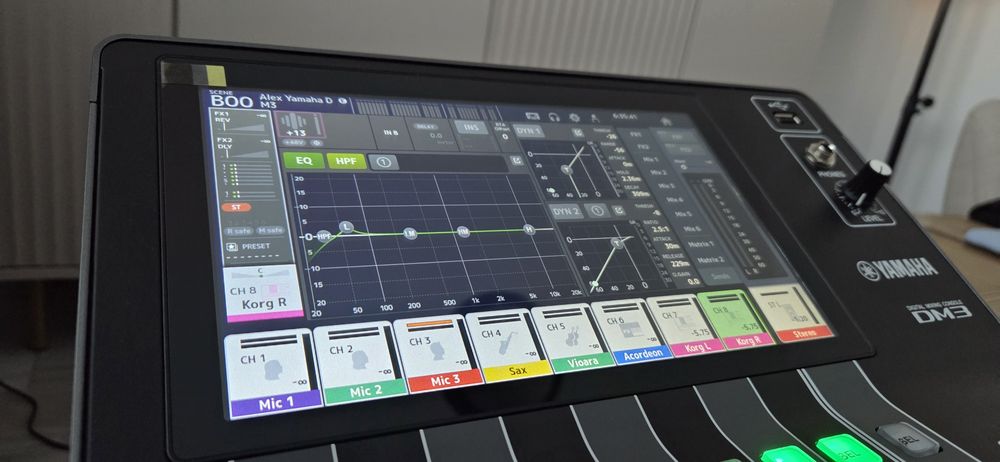 Yamaha DM3  S mixer digital nou