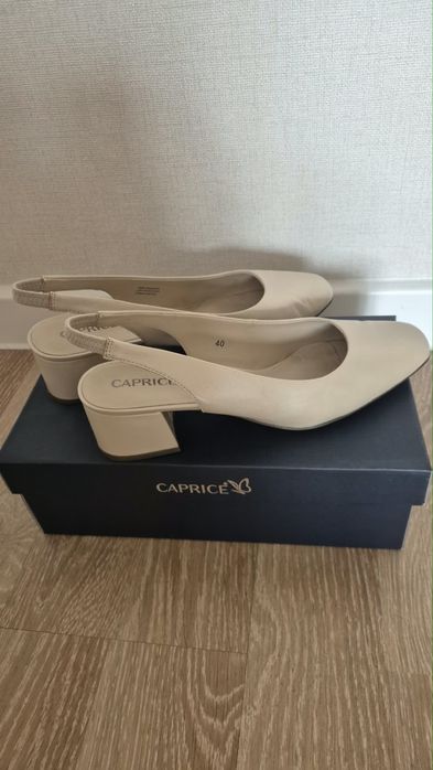 Удобные туфли бежевые caprice