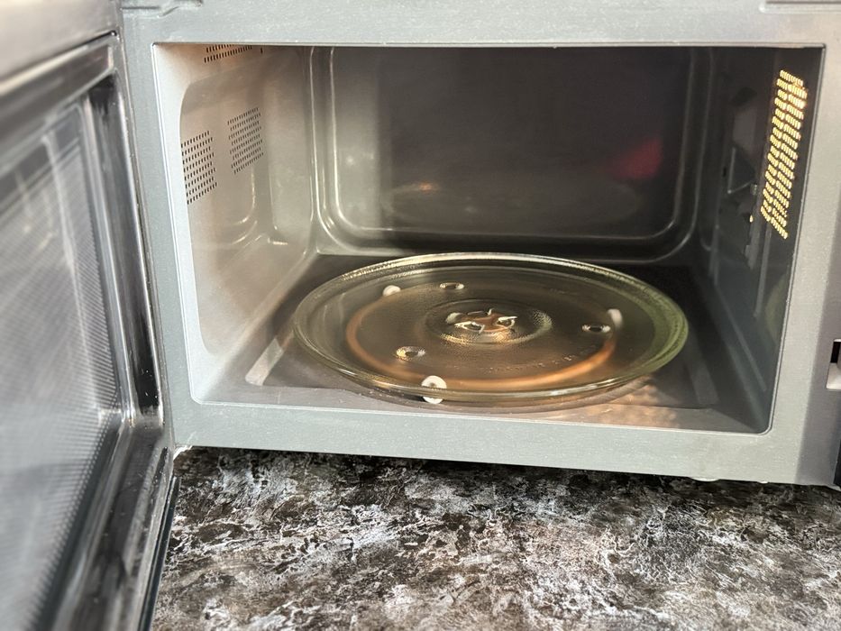 Продам Микроволновку  Gorenje