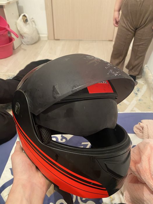 Продам каска мото