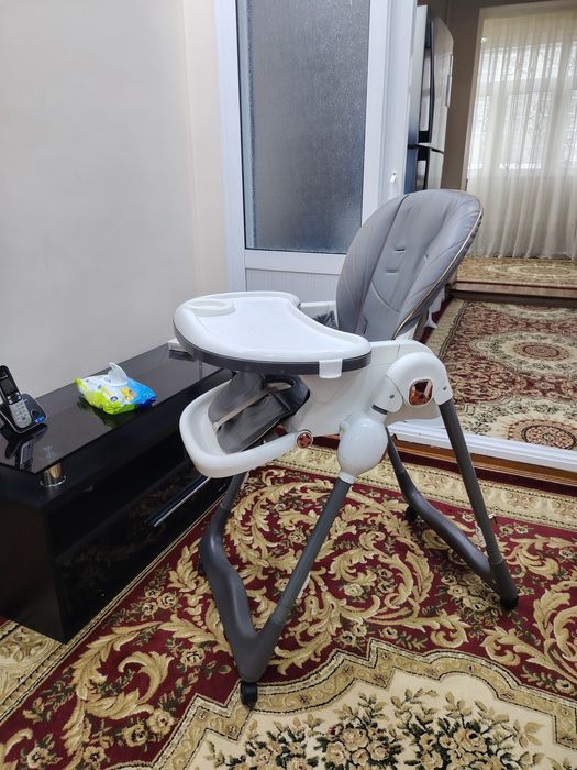 Обеденный стол-стул для малышей