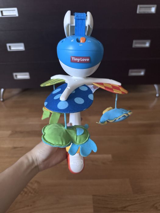 Музыкальный мобиль Tiny love