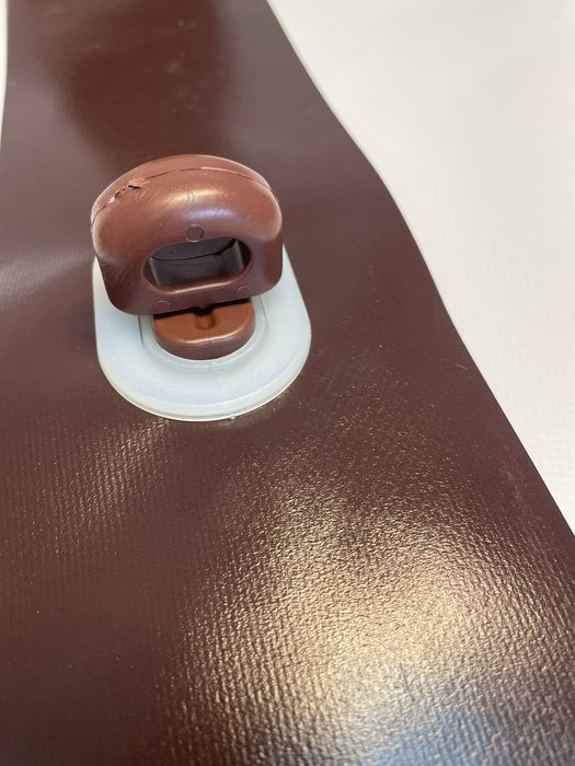 Capsa ovala, autoblocanta  42 x 22 mm ptr folie inchidere terasa