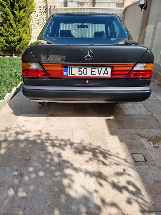 Mercedes Benz  300 E an 1988