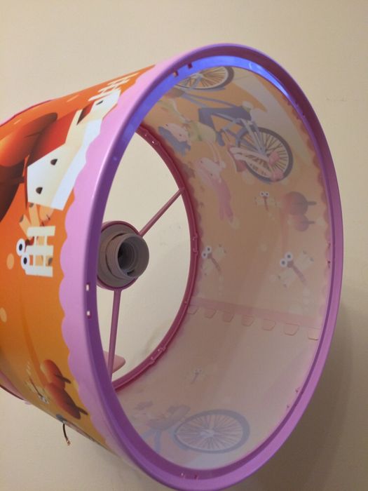 Lustră copii aplică