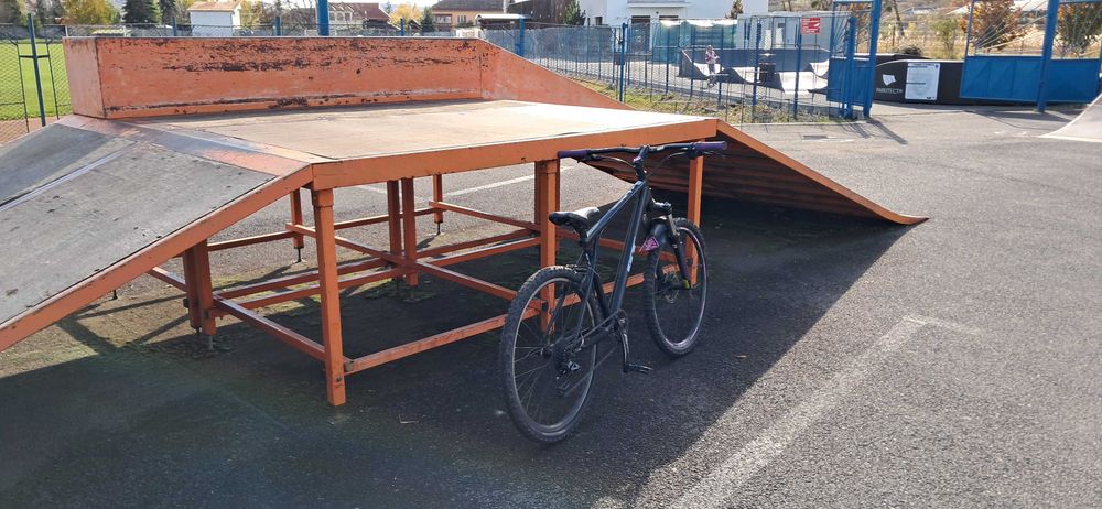 Bicicleta mtb dirt jumper Gt