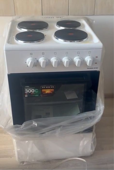 Продам новаю электро  плиту 50 тыс