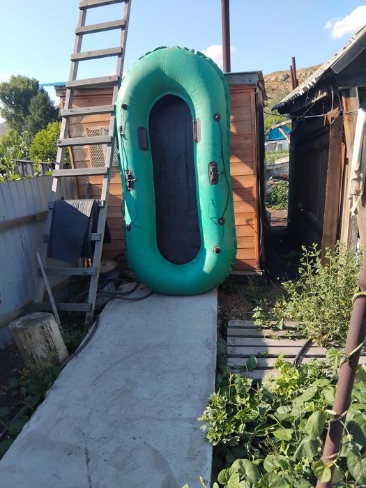 Продаю лодку ПВХ