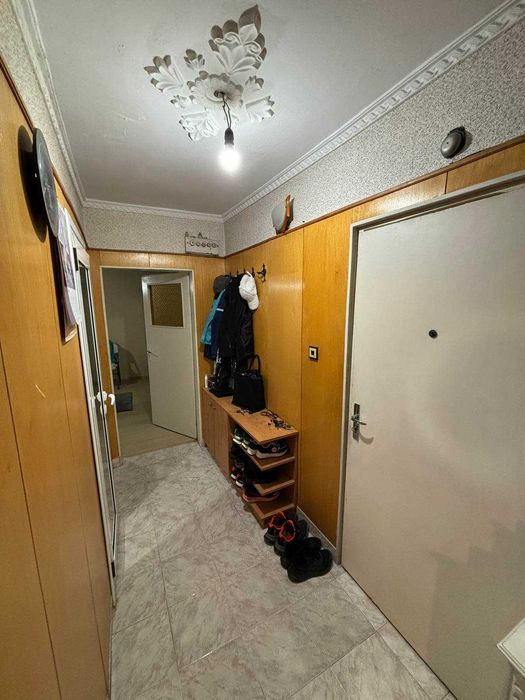 Продава се Двустаен апартамент в Бургас, Център - 60 кв.м за 1834 €/кв.м - Снимка #1