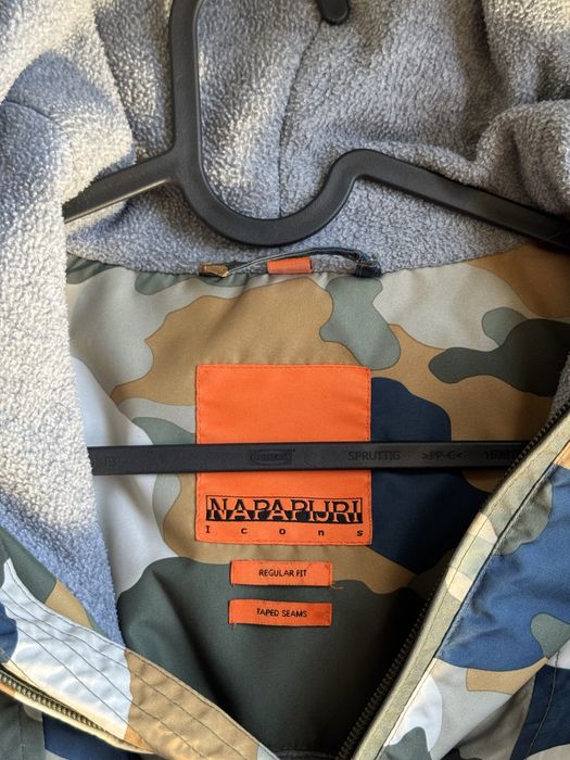 napapijri яке.