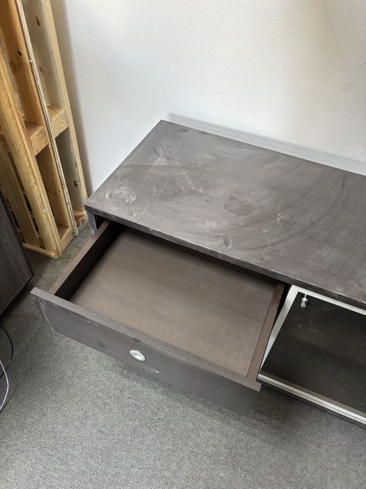 Срочно. Продам тумбу - 5000. Б/У