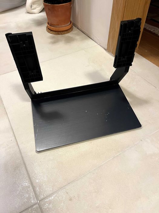 Стойка за телевизор Samsung S90 55 или 65 инча