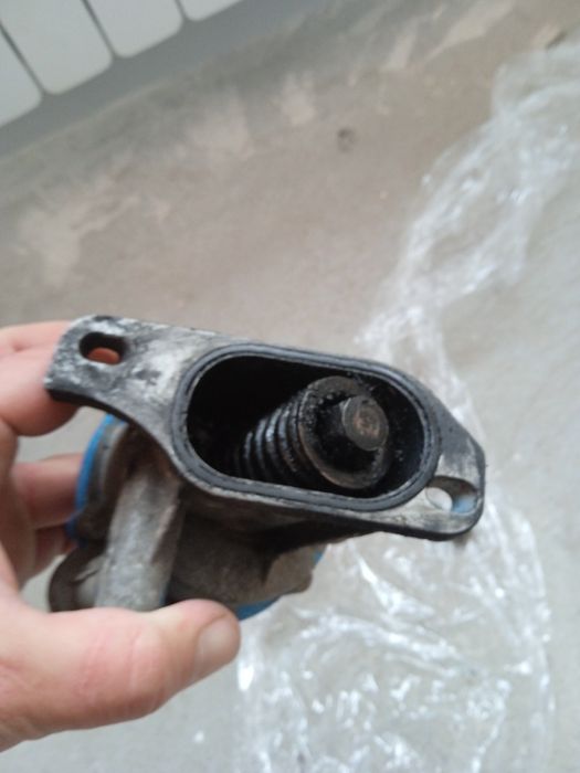 Вакуум помпа VW T4 2.4Diesel