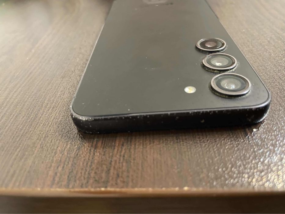 Samsung S23  128GB лично предаване