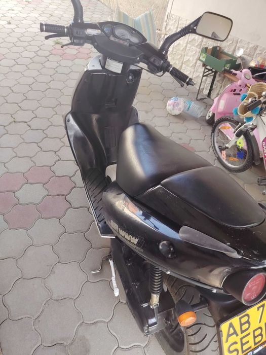 Scuter aprilia sr50 din 2000