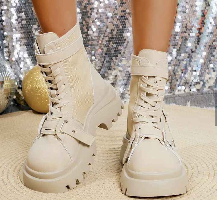 Продавам много готини боти 39 номер