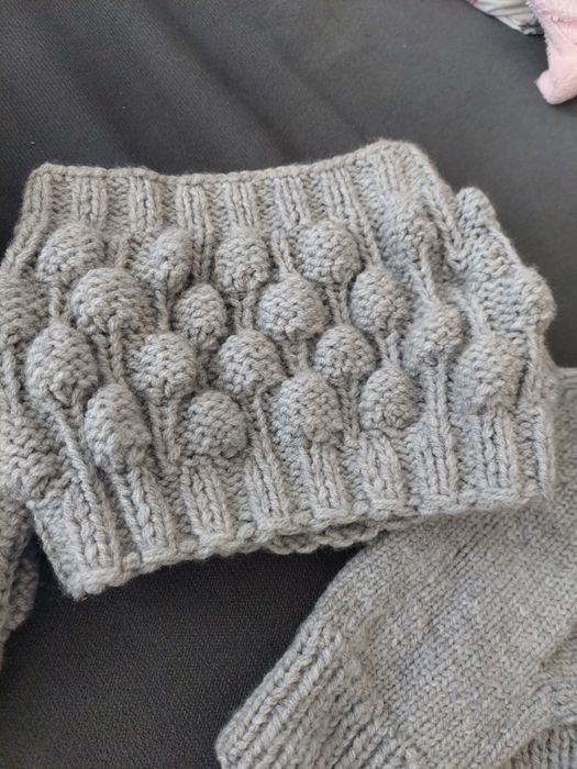 Caciula ,manusi fular