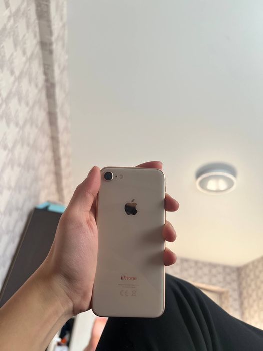 Продам айфон 8 256гб