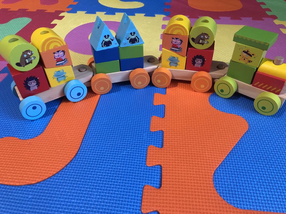 Jucarii lemn, masinute, lego duplo NOI