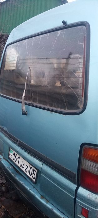 Продам  машина Mitsubishi L300