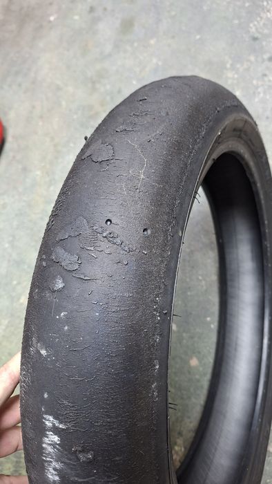 Мото сликове Bridgestone soft/ medium