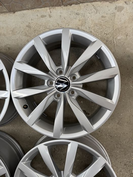 Set 4 jante originale VW Golf 6 7 8  Dijon R17"  – 5G0601025K – 6Jx17 ET48 – 5x112 – 57.1 mm
