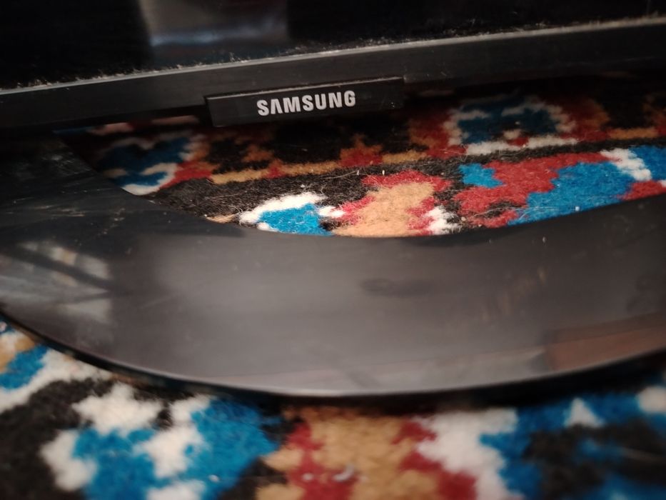 Телевизор САМСУНГ.