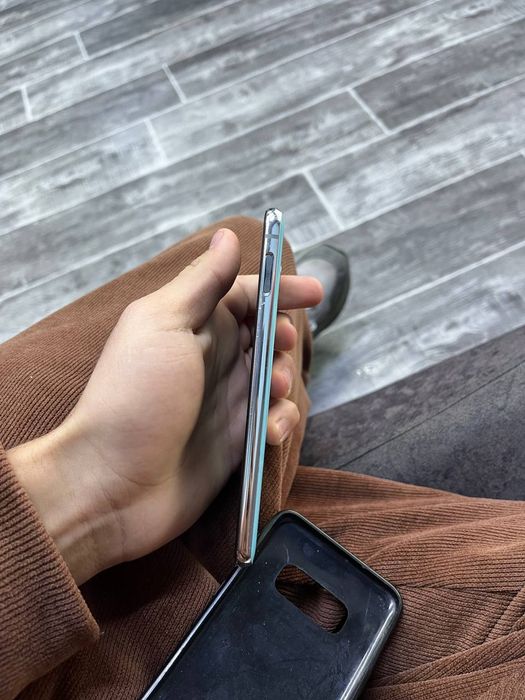 Самсунг галахй с10