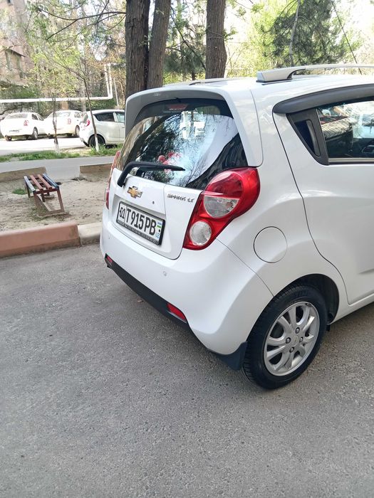 Продаётся машина spark