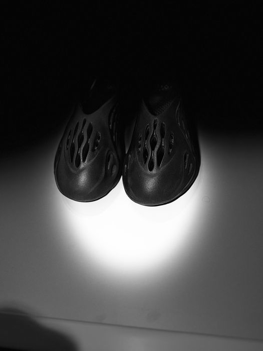 Adidasi yeezy foam runner