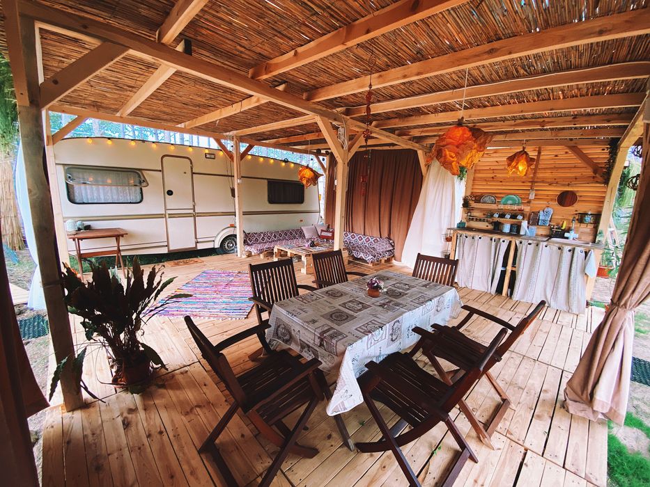 ЛЯТО 2026! Бохо Каравани под наем на “Кайт Къмпинг Градина” ДО ПЛАЖА